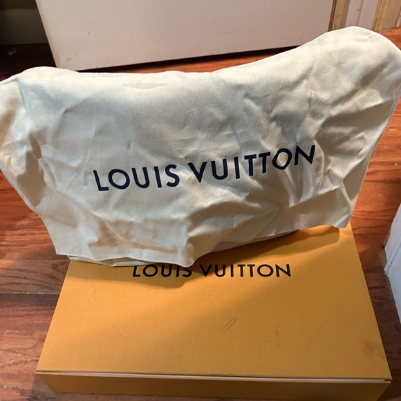 REDUCED- AUTHENTIC Louis Vuitton Damier Ebene Neverfull MM with Pink lining. - Picture 13 of 15